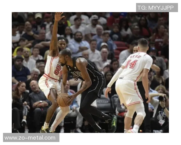 热火队险胜篮网队，东部半决赛激烈开打